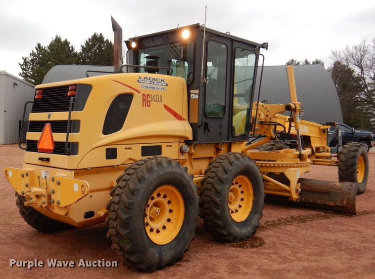 image for item JL9783 2005 New Holland RG140B  motor grader