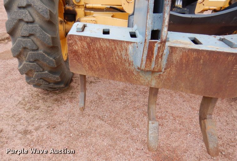 image for item JL9783 2005 New Holland RG140B  motor grader