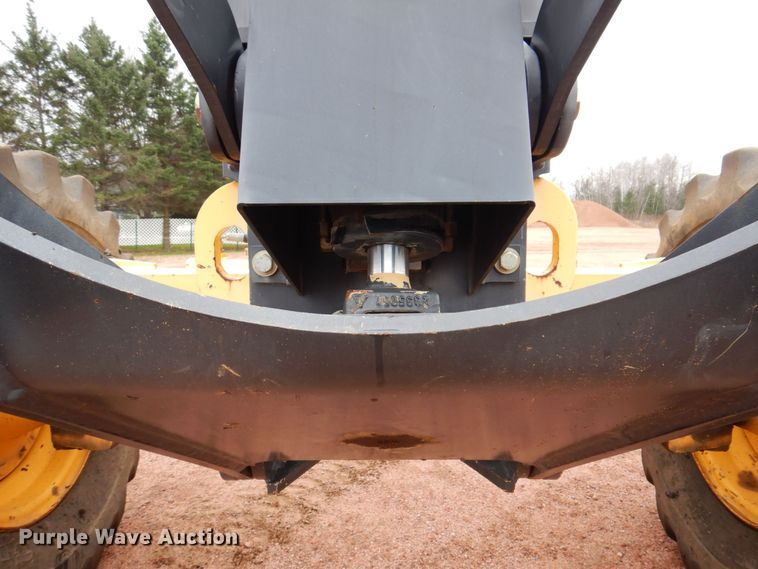 image for item JL9783 2005 New Holland RG140B  motor grader