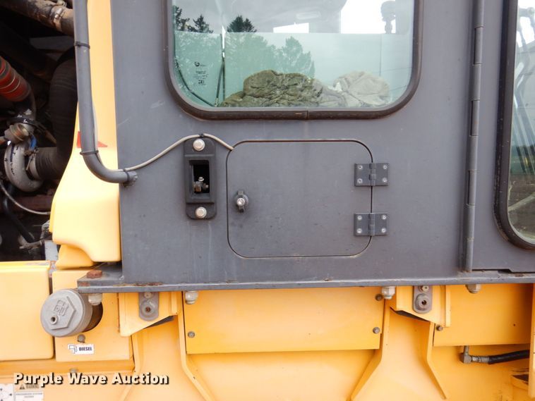 image for item JL9783 2005 New Holland RG140B  motor grader