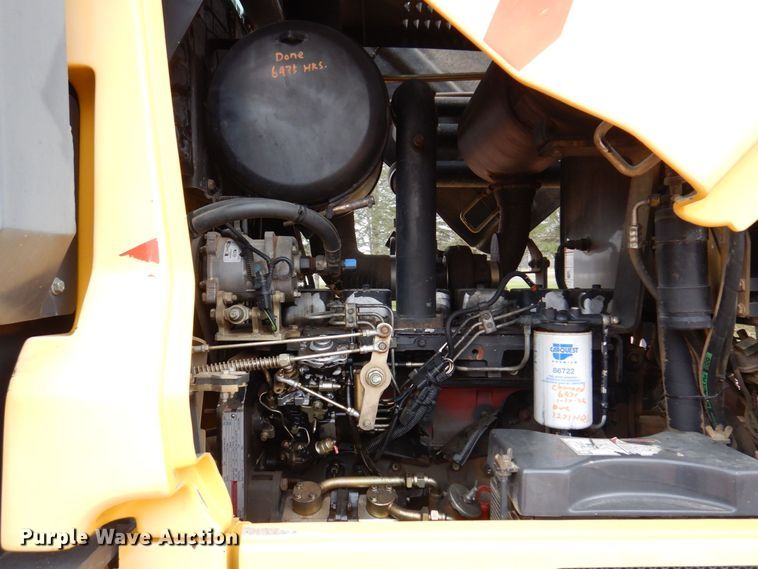 image for item JL9783 2005 New Holland RG140B  motor grader