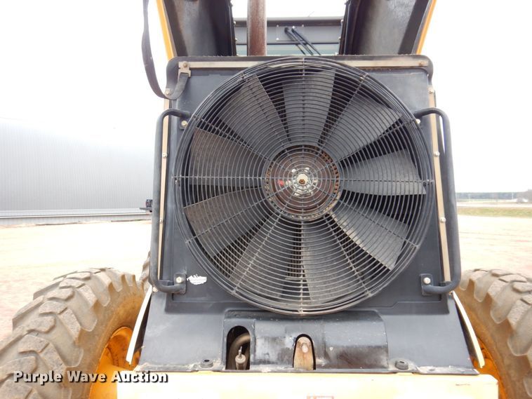 image for item JL9783 2005 New Holland RG140B  motor grader