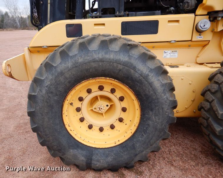 image for item JL9783 2005 New Holland RG140B  motor grader