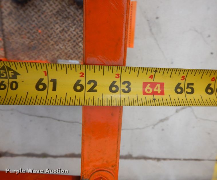 image for item JL9785 2004 Skyjack SJIII 3219  scissor lift