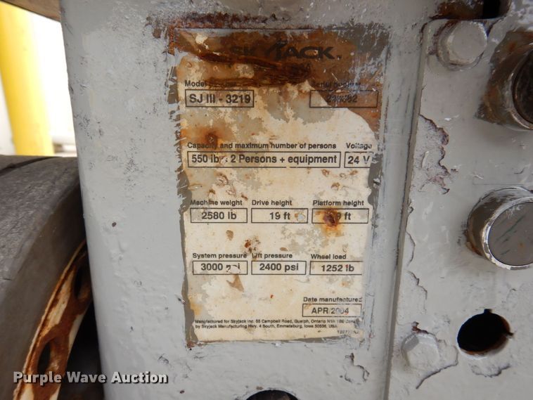image for item JL9785 2004 Skyjack SJIII 3219  scissor lift