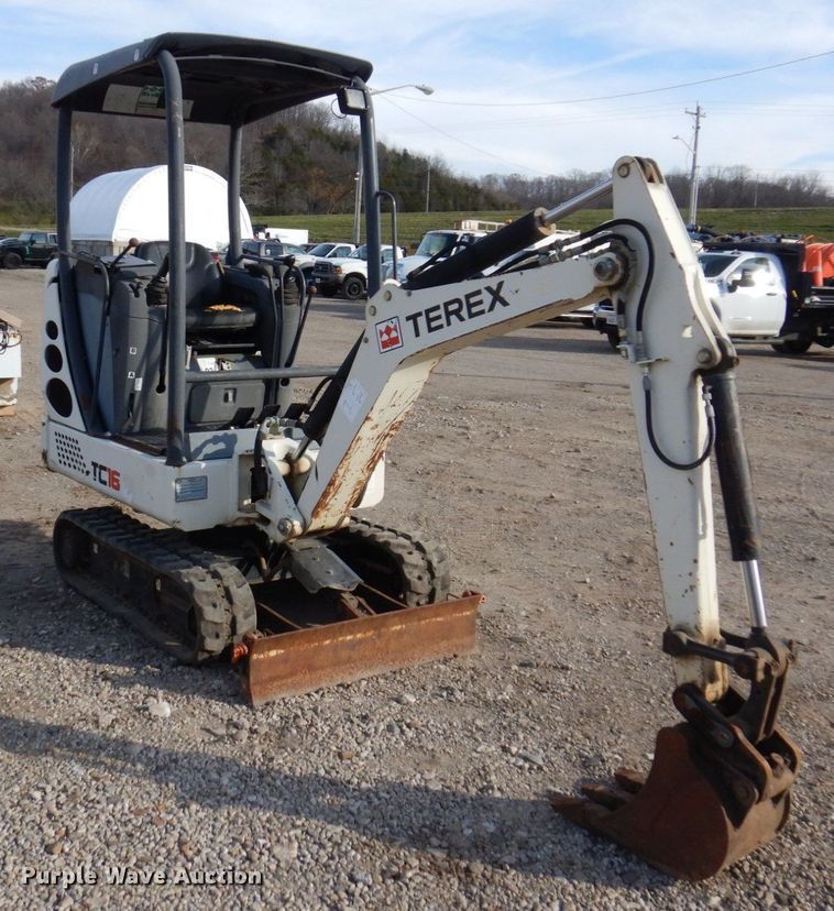 image for item JL9791 2010 Terex TC16  mini excavator