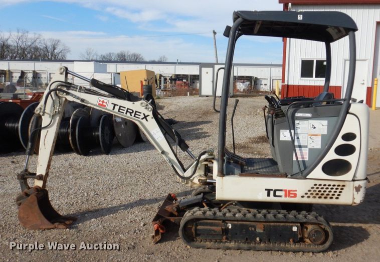 image for item JL9791 2010 Terex TC16  mini excavator
