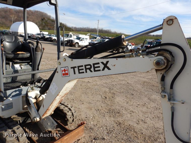image for item JL9791 2010 Terex TC16  mini excavator