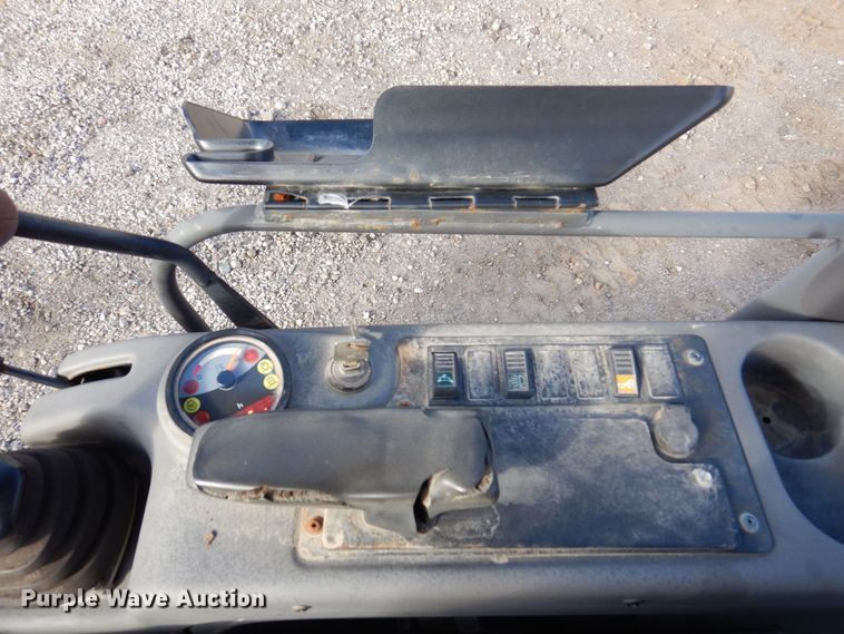 image for item JL9791 2010 Terex TC16  mini excavator