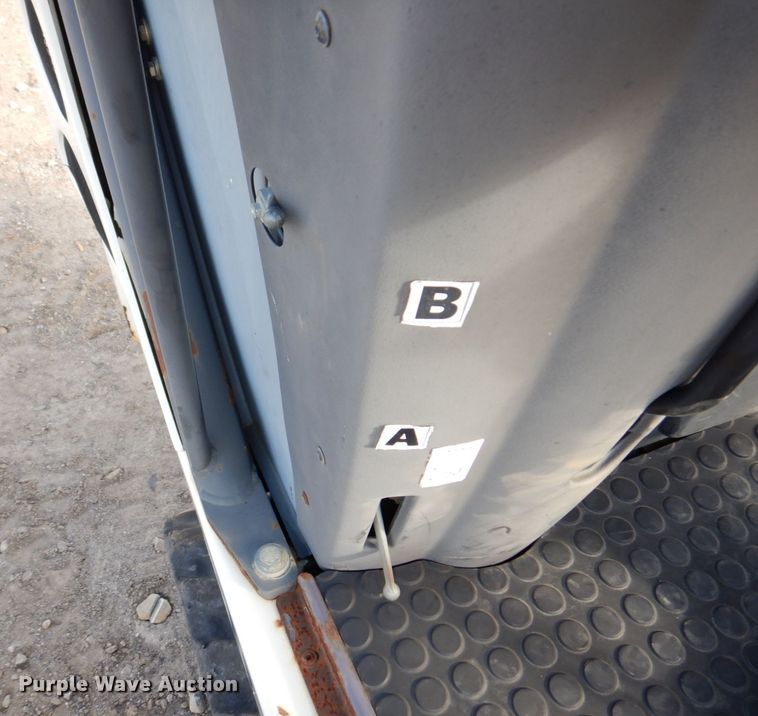 image for item JL9791 2010 Terex TC16  mini excavator