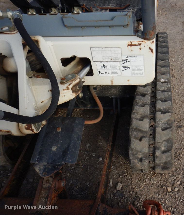 image for item JL9791 2010 Terex TC16  mini excavator