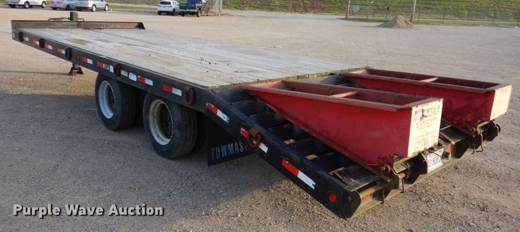 image for item JL9795 1998 Towmaster T-30-2  equipment trailer