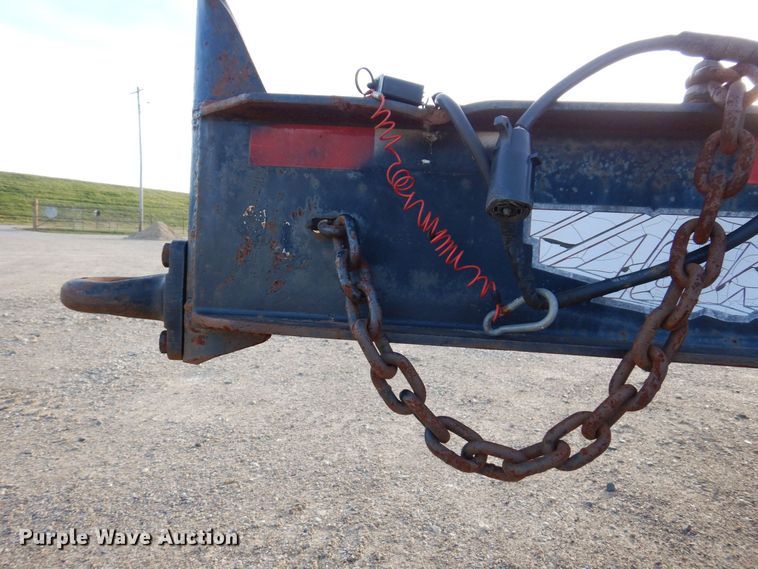 image for item JL9795 1998 Towmaster T-30-2  equipment trailer