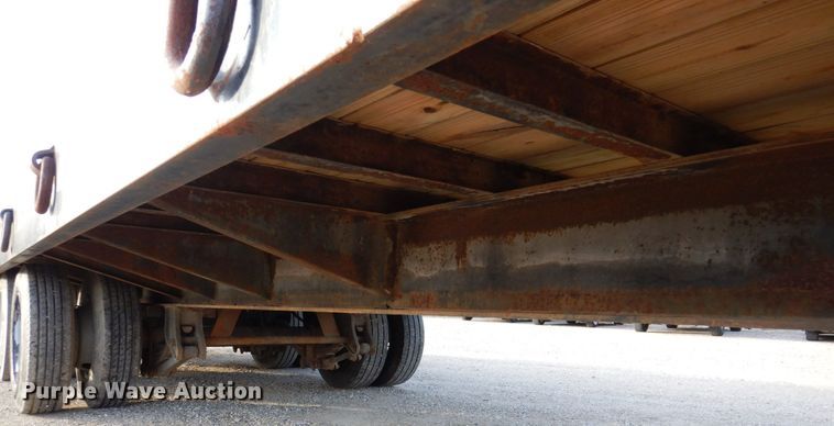 image for item JL9795 1998 Towmaster T-30-2  equipment trailer