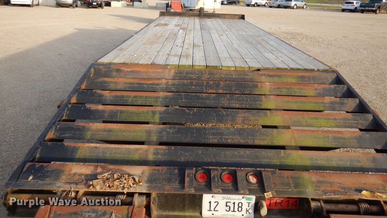 image for item JL9795 1998 Towmaster T-30-2  equipment trailer