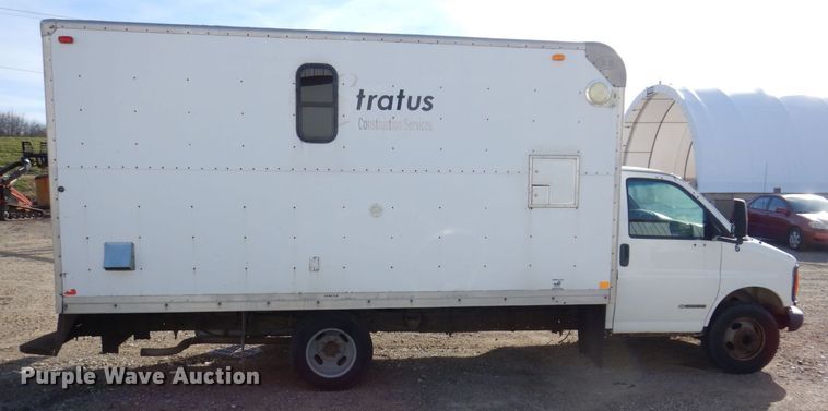 image for item JL9801 2002 Chevrolet Express G3500  fiber optic splicing truck