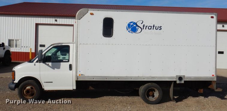 image for item JL9801 2002 Chevrolet Express G3500  fiber optic splicing truck