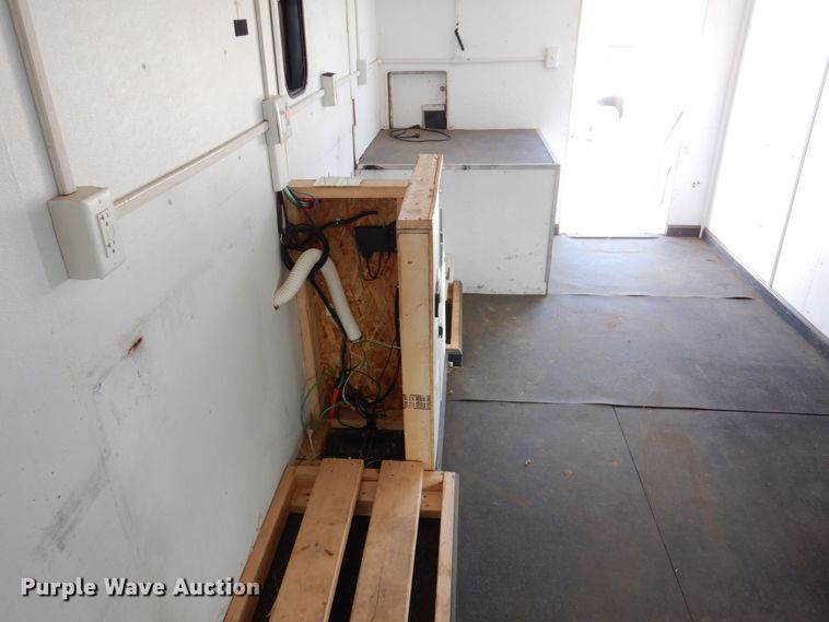 image for item JL9801 2002 Chevrolet Express G3500  fiber optic splicing truck