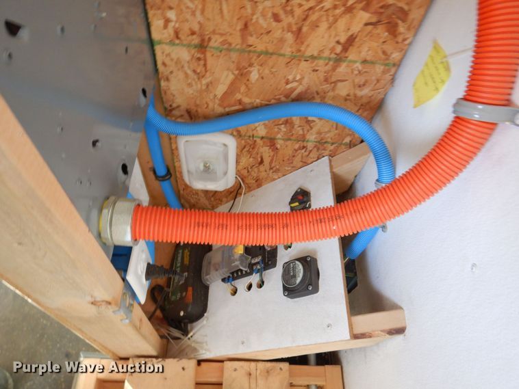 image for item JL9801 2002 Chevrolet Express G3500  fiber optic splicing truck