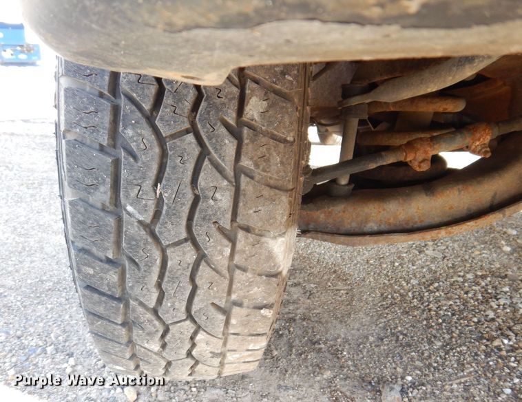 image for item JL9801 2002 Chevrolet Express G3500  fiber optic splicing truck