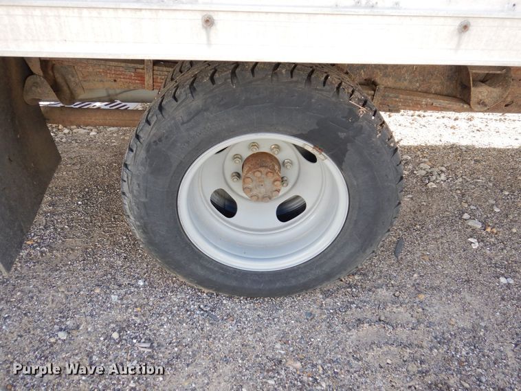 image for item JL9801 2002 Chevrolet Express G3500  fiber optic splicing truck