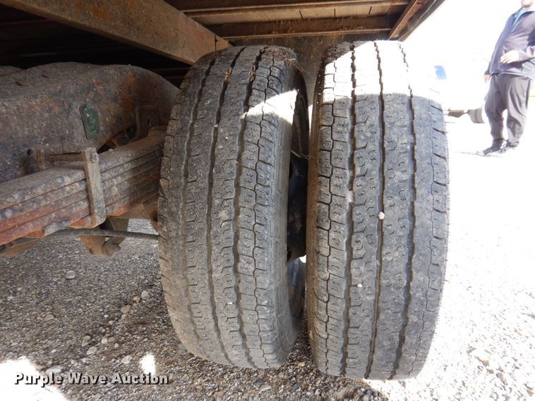 image for item JL9801 2002 Chevrolet Express G3500  fiber optic splicing truck