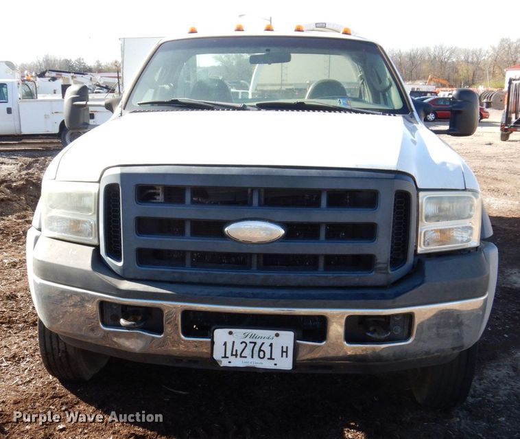 image for item JL9806 2007 Ford F450 Super Duty XL  utility / service truck