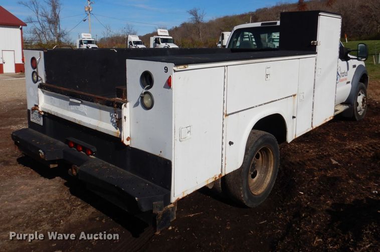 image for item JL9806 2007 Ford F450 Super Duty XL  utility / service truck