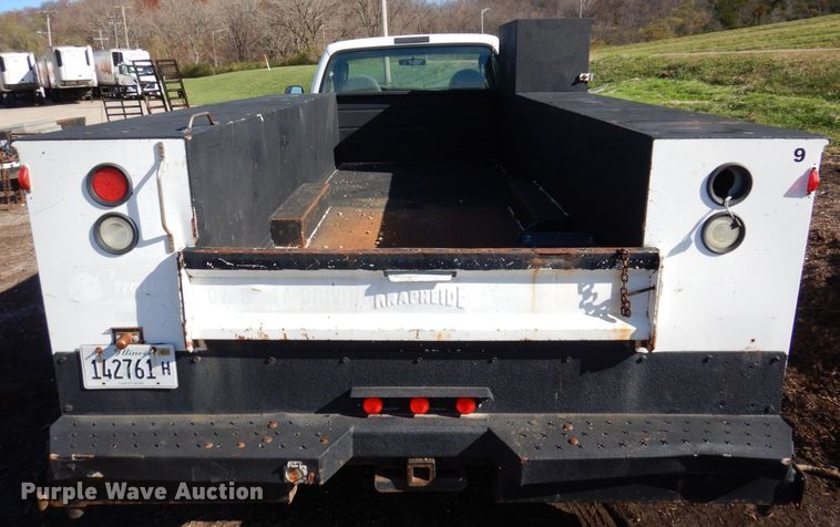 image for item JL9806 2007 Ford F450 Super Duty XL  utility / service truck