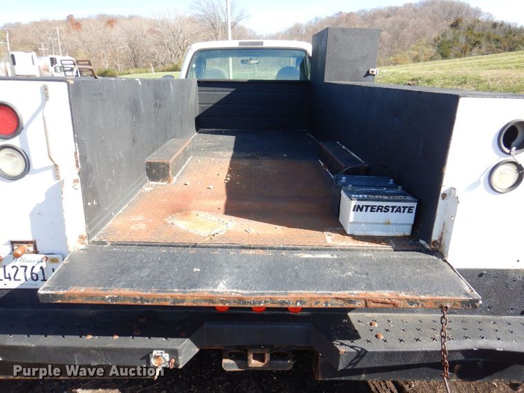 image for item JL9806 2007 Ford F450 Super Duty XL  utility / service truck
