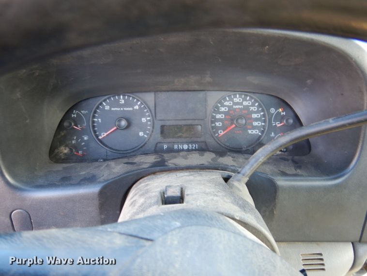 image for item JL9806 2007 Ford F450 Super Duty XL  utility / service truck