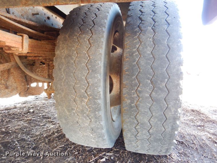 image for item JL9806 2007 Ford F450 Super Duty XL  utility / service truck