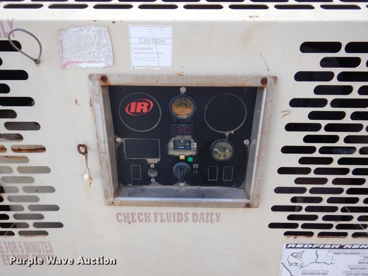 image for item JL9809 2006 Ingersoll Rand XP375WCU  air compressor