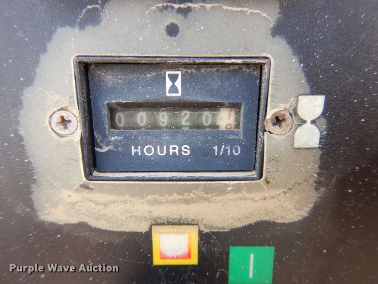 image for item JL9809 2006 Ingersoll Rand XP375WCU  air compressor