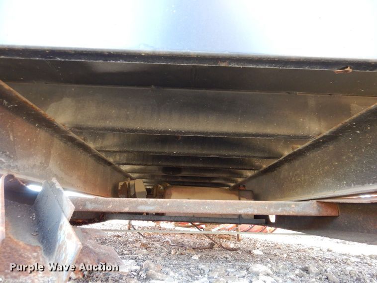 image for item JL9810 Dump flatbed