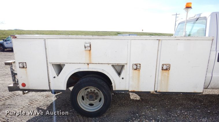 image for item JL9812 2008 Ford F450 Super Duty XL  utility / service truck