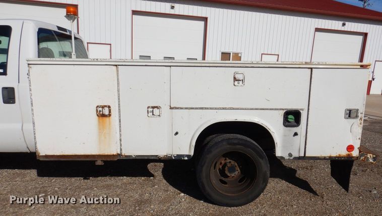 image for item JL9812 2008 Ford F450 Super Duty XL  utility / service truck