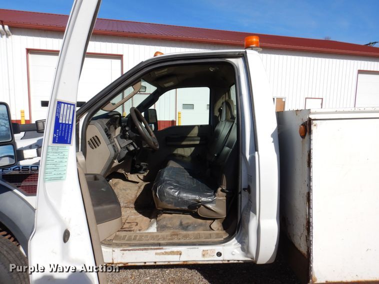 image for item JL9812 2008 Ford F450 Super Duty XL  utility / service truck