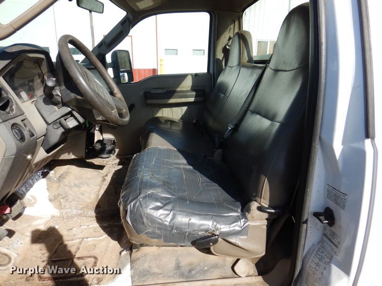 image for item JL9812 2008 Ford F450 Super Duty XL  utility / service truck