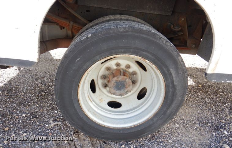 image for item JL9812 2008 Ford F450 Super Duty XL  utility / service truck