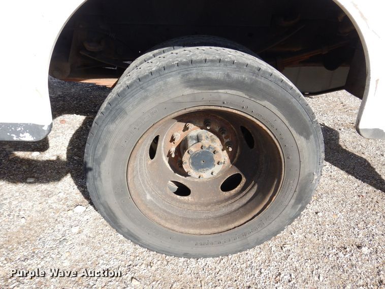 image for item JL9812 2008 Ford F450 Super Duty XL  utility / service truck