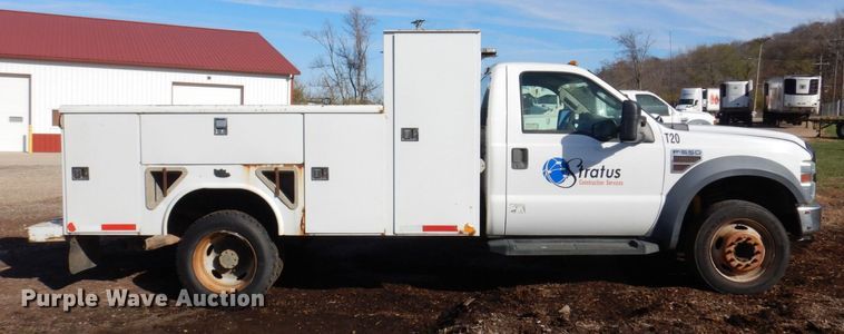 image for item JL9813 2009 Ford F550 Super Duty XL  utility / service truck