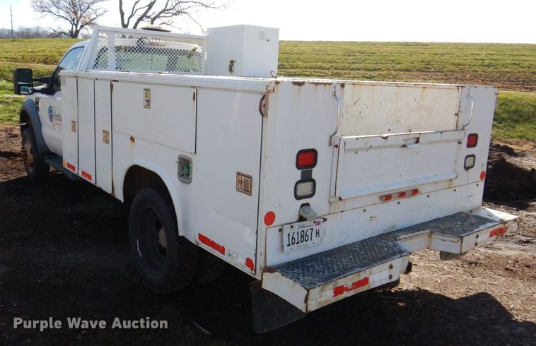 image for item JL9813 2009 Ford F550 Super Duty XL  utility / service truck