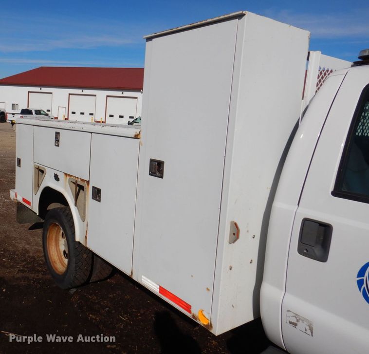 image for item JL9813 2009 Ford F550 Super Duty XL  utility / service truck