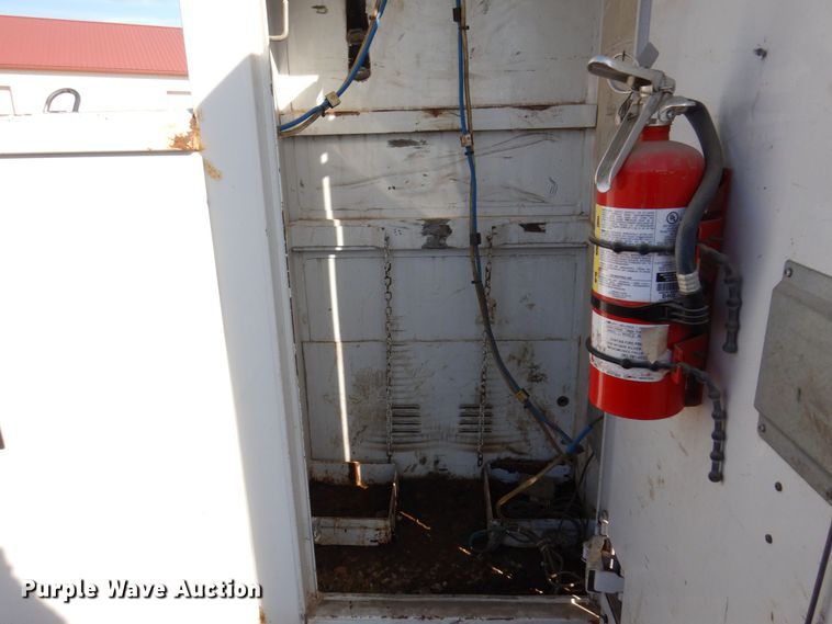 image for item JL9813 2009 Ford F550 Super Duty XL  utility / service truck