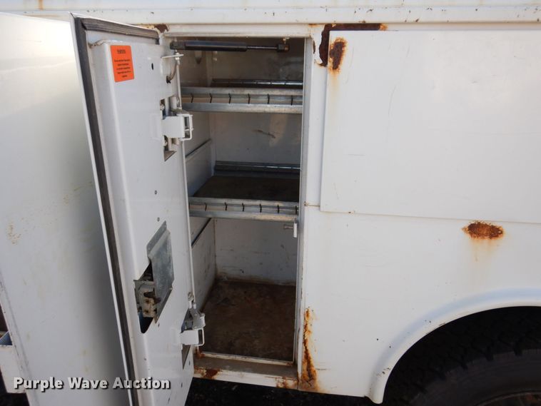 image for item JL9813 2009 Ford F550 Super Duty XL  utility / service truck