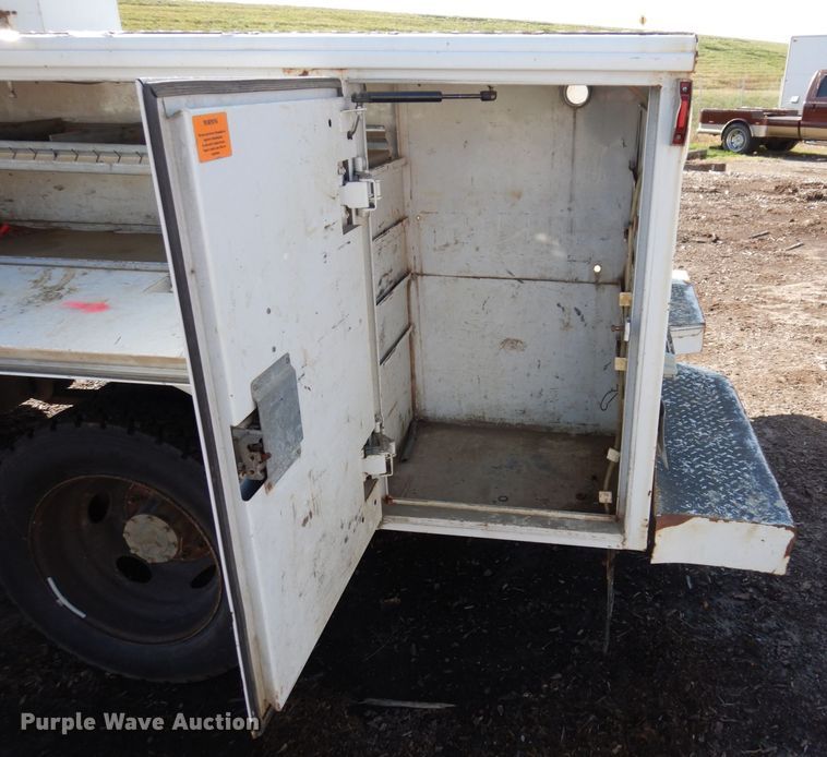 image for item JL9813 2009 Ford F550 Super Duty XL  utility / service truck