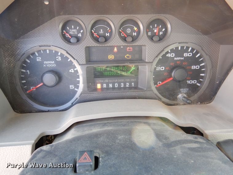 image for item JL9813 2009 Ford F550 Super Duty XL  utility / service truck