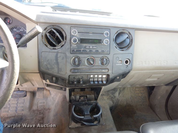 image for item JL9813 2009 Ford F550 Super Duty XL  utility / service truck