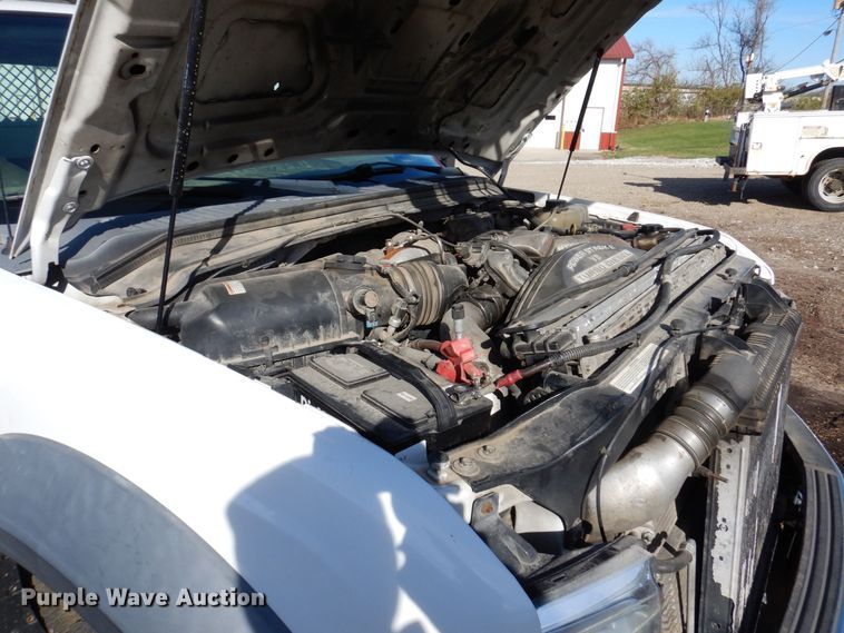 image for item JL9813 2009 Ford F550 Super Duty XL  utility / service truck